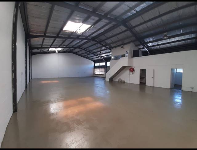 340M² WAREHOUSE TO LET IN EPPING INDUSTRIAL